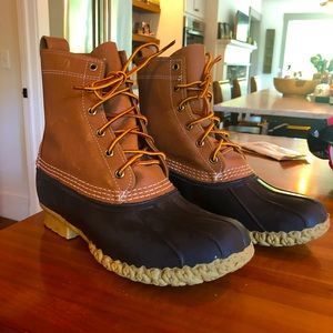 LLBean classic Bean boot size 9